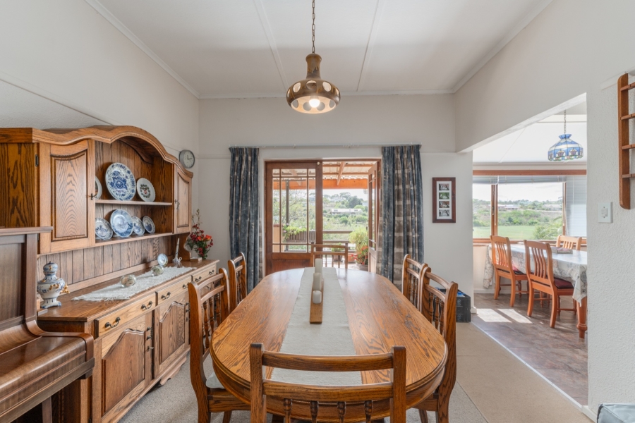 4 Bedroom Property for Sale in Napier Western Cape